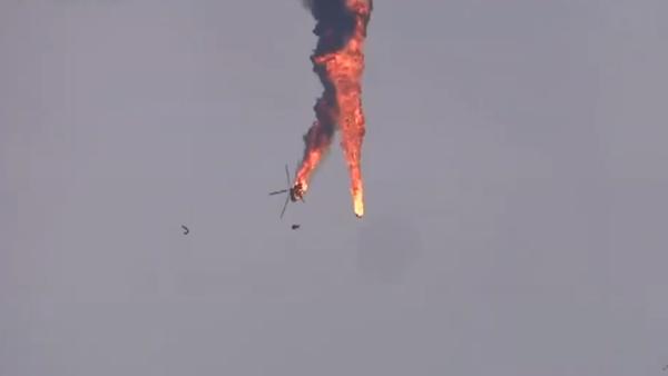 叙利亚政府军直升机被击落：空中解体