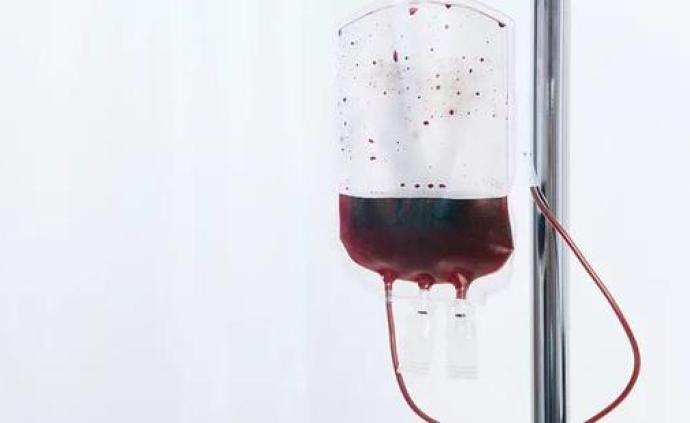 治愈者｜女护士“宅”家吃药康复后捐血浆：希望能救更多患者