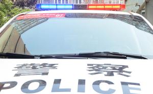 湖南新化警方：一摊贩砍伤执法城管队员已被控制，案件调查中