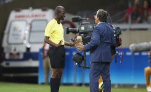 国际足联：世预赛南非与塞内加尔队将重赛，裁判涉嫌操纵比赛