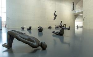安东尼·葛姆雷中国展：雕塑是一种时空对话，如静止中移动