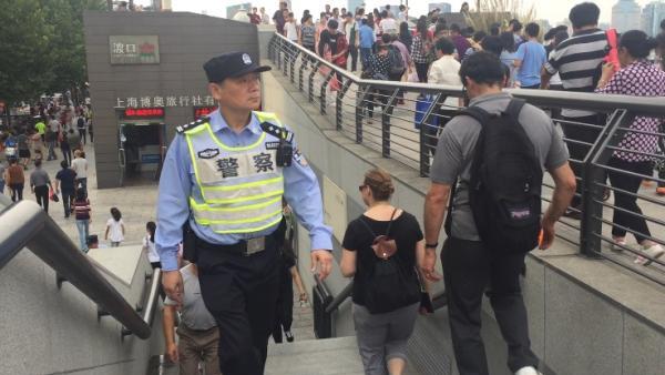 上海老民警连续25年参加国庆安保