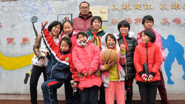 一支留守儿童篮球队的北京之夏
