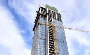 银川市德丰大厦封顶总高233米，为宁夏第一高楼