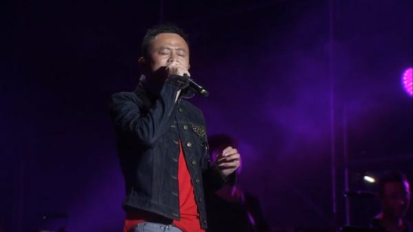 “麦霸”马云再开唱,中英串烧四首歌