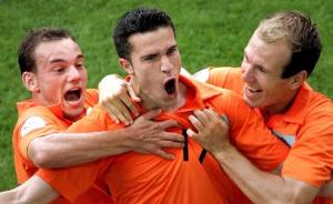 荷兰足球居然死于青训，克鲁伊夫的“十年诅咒”应验了
