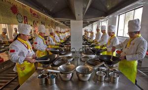 上海将分级管理食品从业人员，共4类12种“食品从业证”