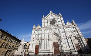 意大利佛罗伦萨教堂石块坠落，致一名游客遇难