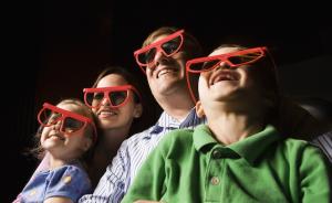 男童看3D电影重影头晕被诊断为屈光参差，这是怎么回事？