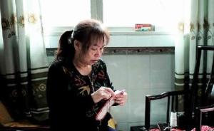 重庆烈士母亲为西藏边防战士做鞋垫拖鞋，儿子的战友都喊她妈