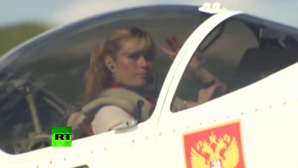 “黑夜女巫”重现：俄军校首招女飞行员