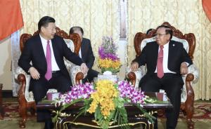 习近平同老挝人民革命党中央总书记、国家主席本扬举行会谈