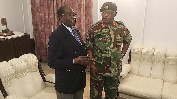 穆加贝与军方会面，坚持自己为合法总统