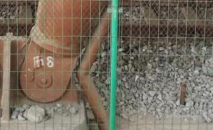 苏州火车站支撑柱表面开裂，官方回应：表层防火材料漆剥离