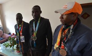 7名非洲人中国马拉松淘金，曝因经纪人克扣奖金无法回国