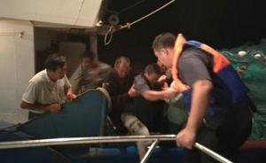 今日凌晨江苏盐城海域两渔船相撞，已救起5人、4人下落不明