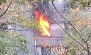 南昌大学一女生宿舍起火，学生称或与电线老旧有关