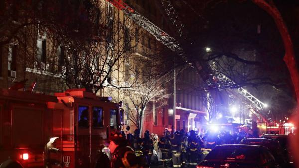 纽约公寓火灾至少12死，死者最小仅1岁