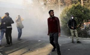 伊朗示威｜反政府示威愈演愈烈，已致至少12人死亡
