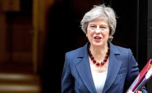 英首相今或宣布改组内阁：撤换四分之一阁僚，引入年轻女性