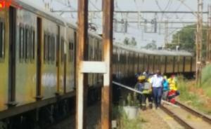 南非约翰内斯堡附近发生火车相撞事故，约200人受伤