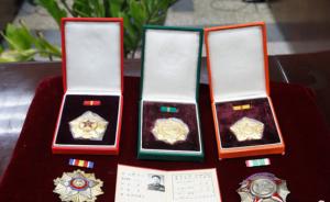 开国上将杨得志生前5枚一级勋章入藏军事博物馆