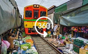 全景视频｜最牛菜市场：与火车抢时间，摊贩们贴着铁轨做生意