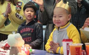 青岛“6岁快递男孩”暂被安顿在福利院，过了生平第一个生日