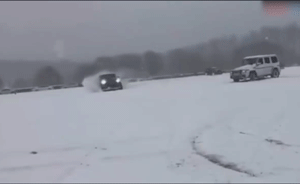 开越野进中山陵玩雪上漂移，7车主被抓