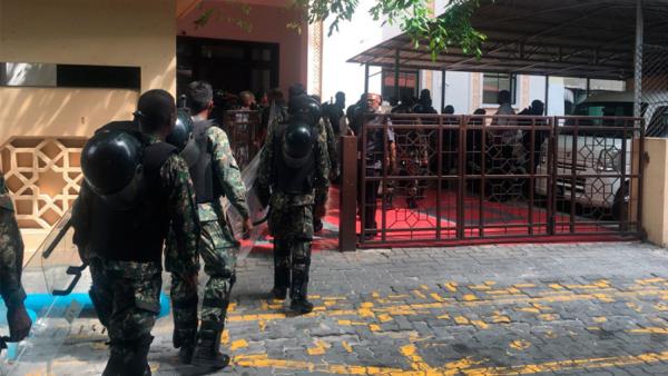 马尔代夫前总统被捕，全国实行紧急状态