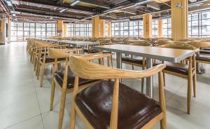 引“黑科技”、拼“高颜值”：新学期多所高校食堂升级改造