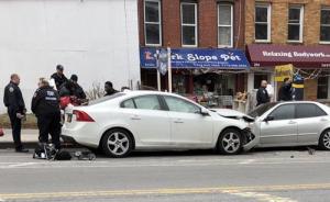 美国纽约布鲁克林发生汽车撞人事件，致2名儿童死亡数人受伤