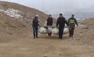 孕婦欣賞海景困礁石,協警乘救生筏營救
