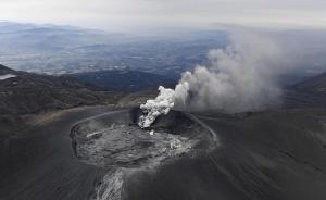 日本新燃岳火山爆发性喷发，中领馆提醒：加强避险意识