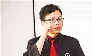 重庆唯一“手语律师”：父母是聋哑人，自己培育专业聋哑律师