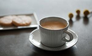 奶茶到底应该先倒牛奶，还是先倒红茶——红茶冲调的若干可能