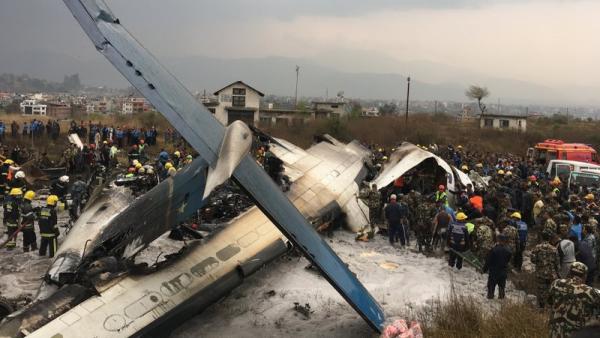 孟加拉飞尼泊尔客机坠毁，至少38死