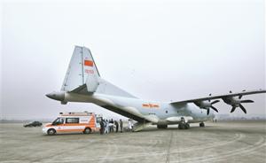 空地接力大救援：空军首次派遣运-9赴西藏转运病危军人