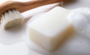 美国研究：肥皂中常见的两大类精油恐致男性女乳症