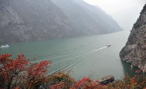 三峡库区巫山专项整治码头保护长江生态：无手续者严格关停