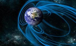 英国冰岛德国组成的科学团队研究称：地球磁场近期不会反转