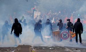 法国巴黎“五一”游行发生骚乱，法总理：280多人被抓