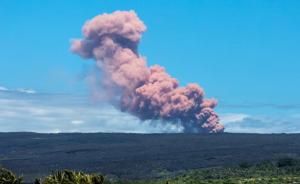 美夏威夷群岛地震引起火山爆发，万人紧急疏散景区关闭