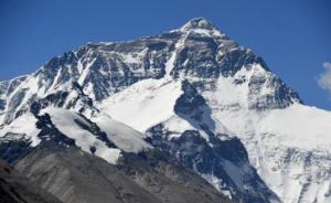 尼泊尔一名夏尔巴人第22次登顶珠峰，刷新世界纪录