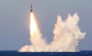 俄最新型核潜艇首次水下齐射4枚导弹，展示“毁灭性战力”