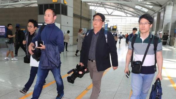 韩国8名记者获准采访中午直飞朝鲜元山
