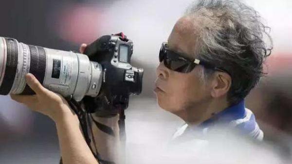 80岁体育摄影记者退休，她说人生有意思