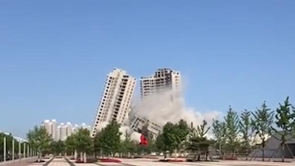 烟台爆破拆除4栋高楼，规划建五星酒店