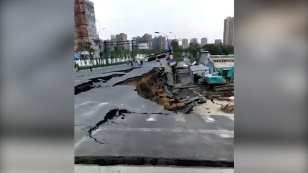 杭州发生路面塌方，系一个月内第二次