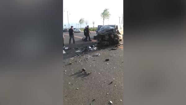 哈尔滨：面包车轿车相撞，5死7伤
